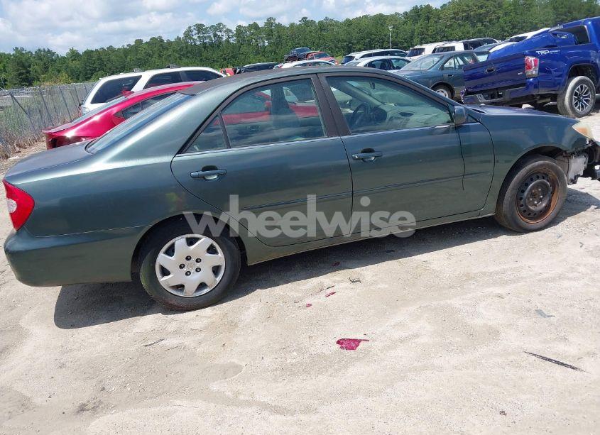 Photo 4 of 2002 Toyota Camry LE (VIN JTDBE32K720040038)