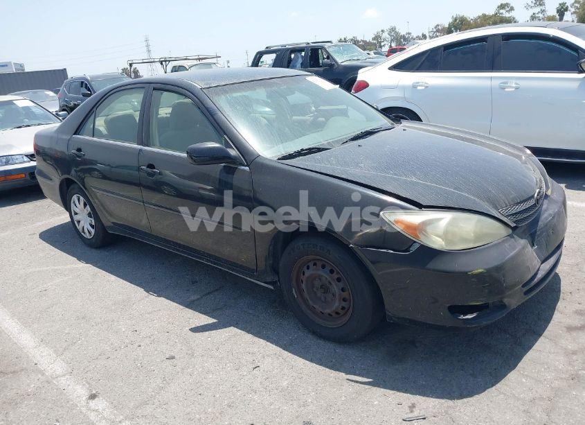 2003 Toyota Camry LE (VIN JTDBE32K730164862) main photo
