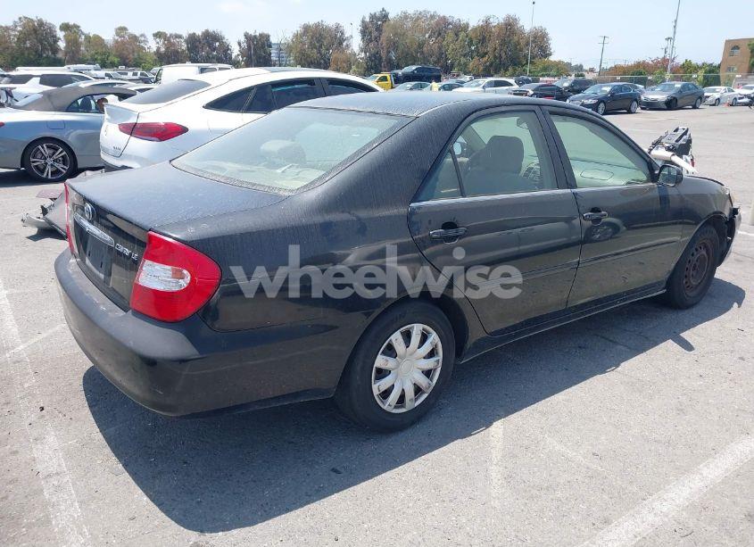 Photo 4 of 2003 Toyota Camry LE (VIN JTDBE32K730164862)