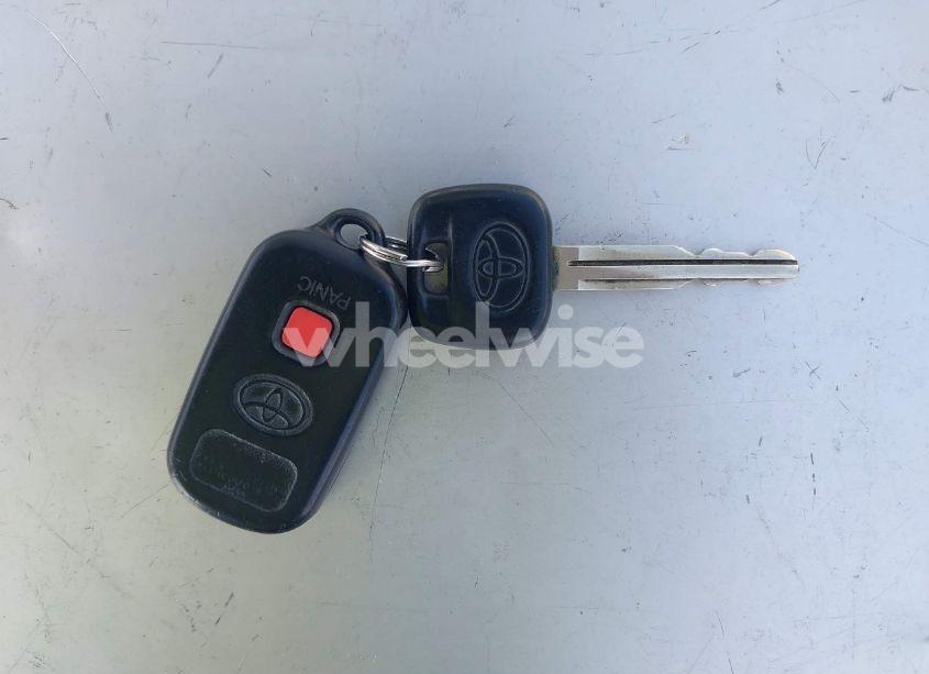 Photo 11 of 2003 Toyota Camry LE (VIN JTDBE32K730171598)