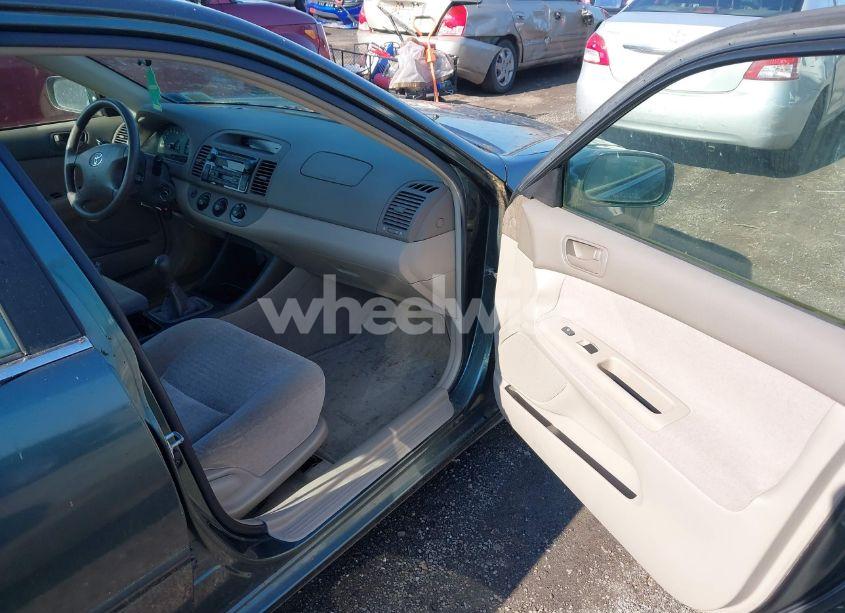 Photo 5 of 2003 Toyota Camry LE (VIN JTDBE32K730221223)