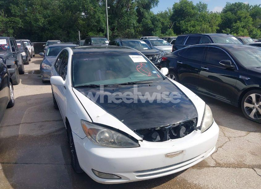 2004 Toyota Camry LE/SE/STD/XLE (VIN JTDBE32K740258869) main photo