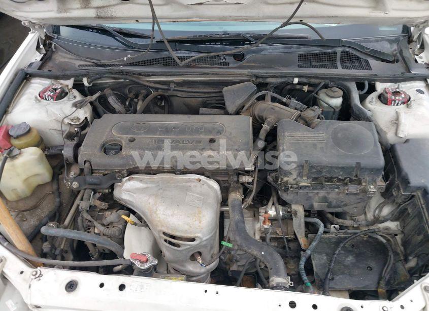 Photo 10 of 2004 Toyota Camry LE/SE/STD/XLE (VIN JTDBE32K740258869)