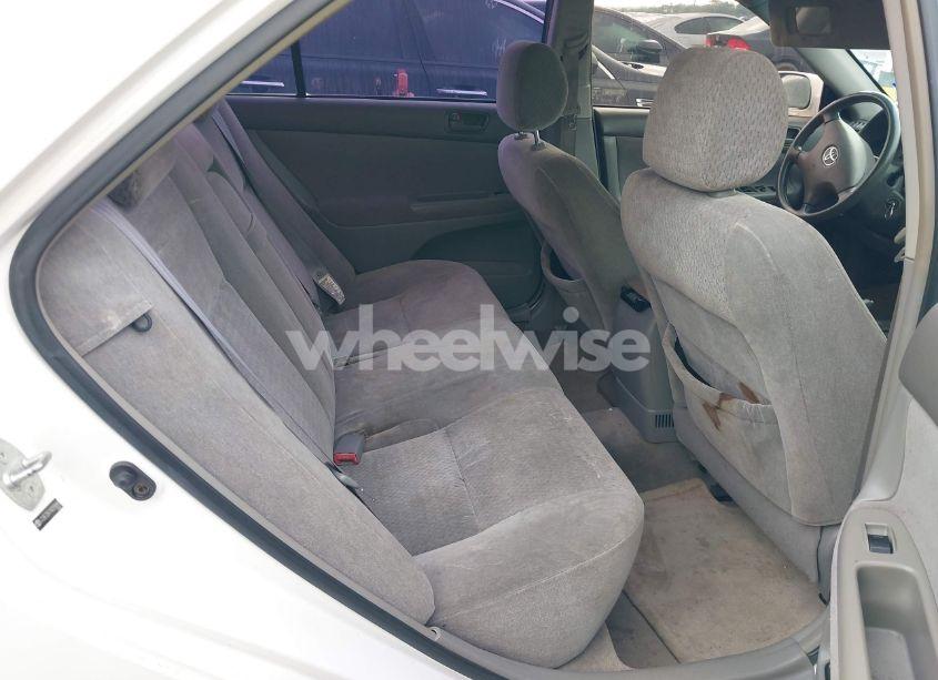 Photo 8 of 2004 Toyota Camry LE/SE/STD/XLE (VIN JTDBE32K740258869)