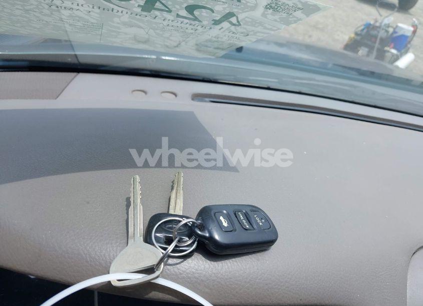 Photo 11 of 2002 Toyota Camry LE (VIN JTDBE32K920007008)