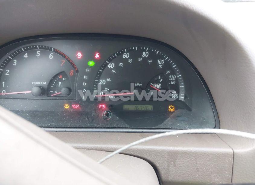 Photo 7 of 2002 Toyota Camry LE (VIN JTDBE32K920110820)