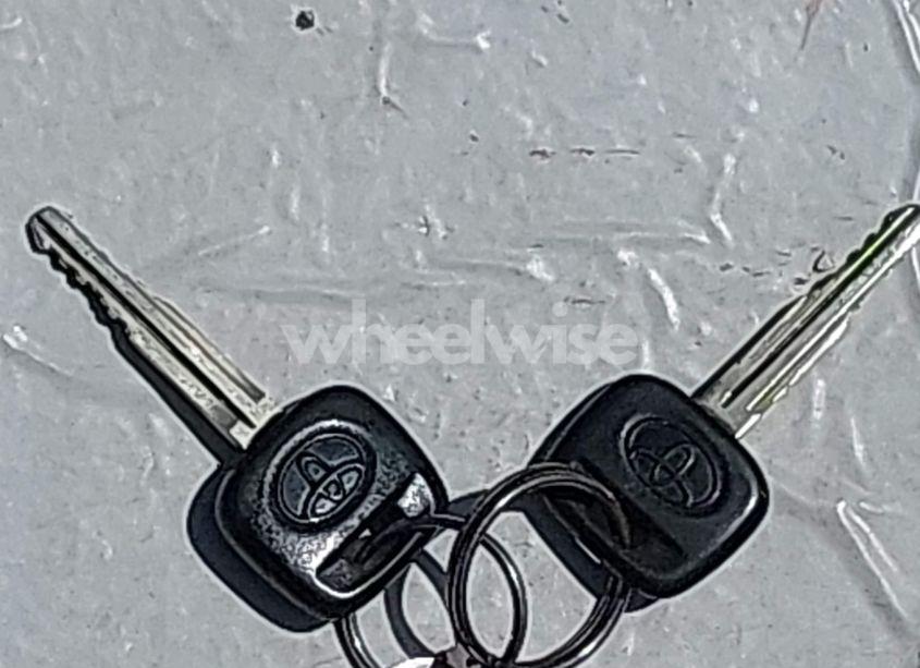 Photo 11 of 2003 Toyota Camry SE (VIN JTDBE32K930194915)