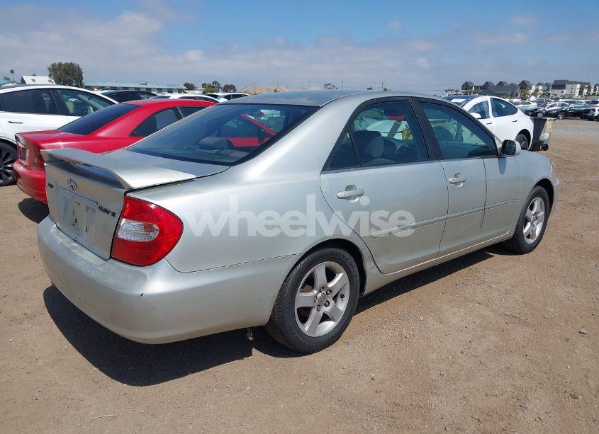 Photo 4 of 2003 Toyota Camry SE (VIN JTDBE32K930194915)