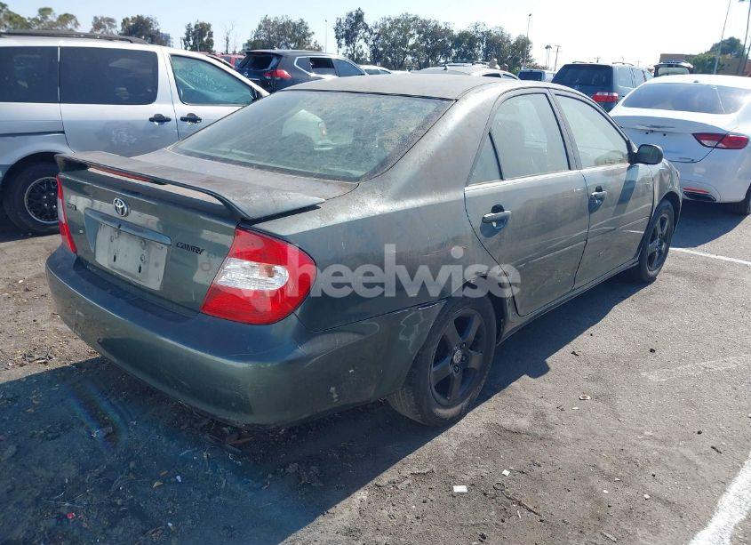 Photo 4 of 2004 Toyota Camry SE (VIN JTDBE32K940265130)