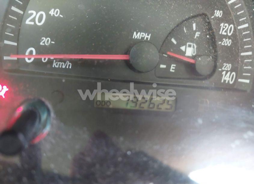 Photo 15 of 2004 Toyota Camry LE (VIN JTDBE32K940265886)