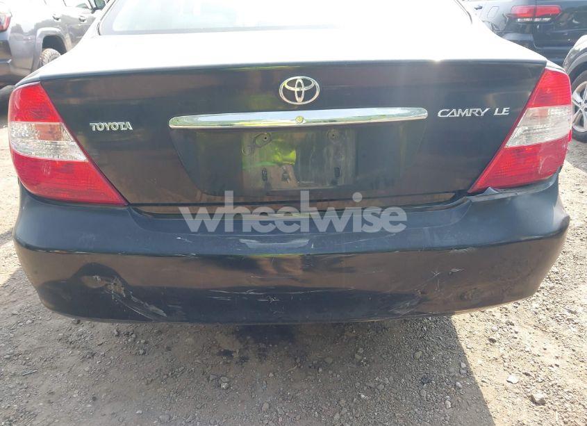 Photo 6 of 2004 Toyota Camry LE (VIN JTDBE32K940265886)