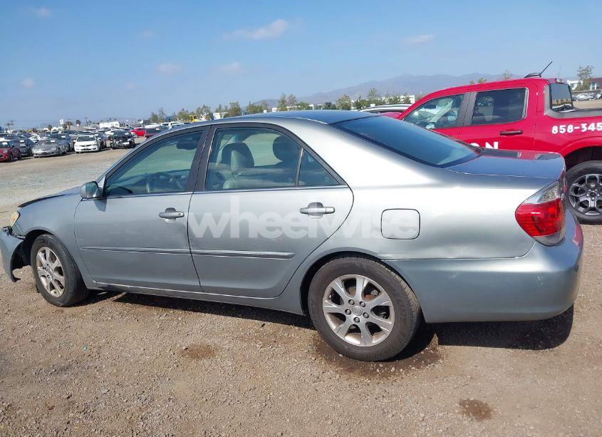 Photo 14 of 2005 Toyota Camry XLE (VIN JTDBE32K953035653)