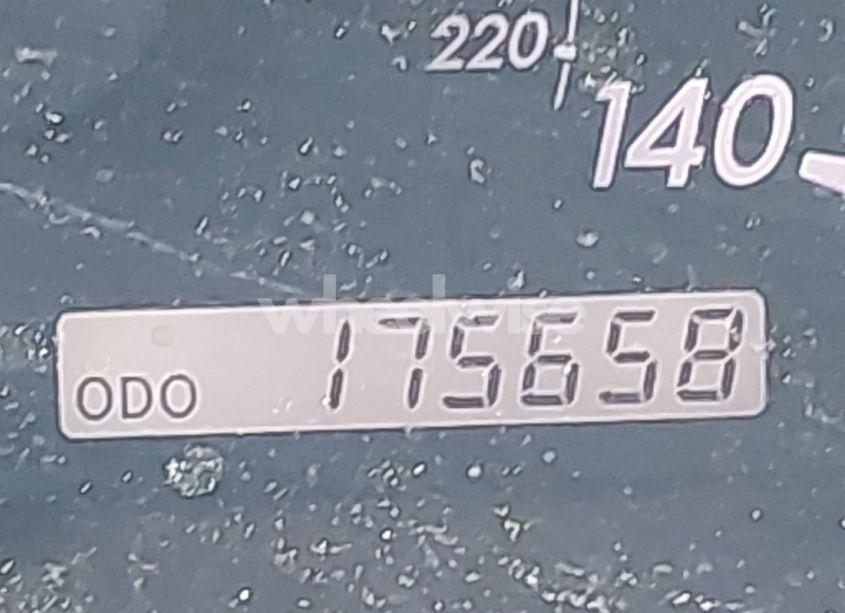 Photo 15 of 2005 Toyota Camry XLE (VIN JTDBE32K953035653)