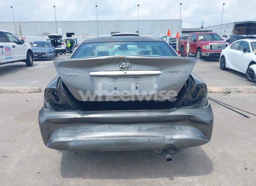 Photo 16 of 2002 Toyota Camry LE (VIN JTDBE32KX20007521)