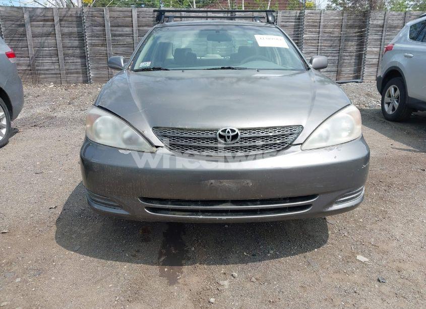 Photo 6 of 2002 Toyota Camry LE (VIN JTDBE32KX20070778)