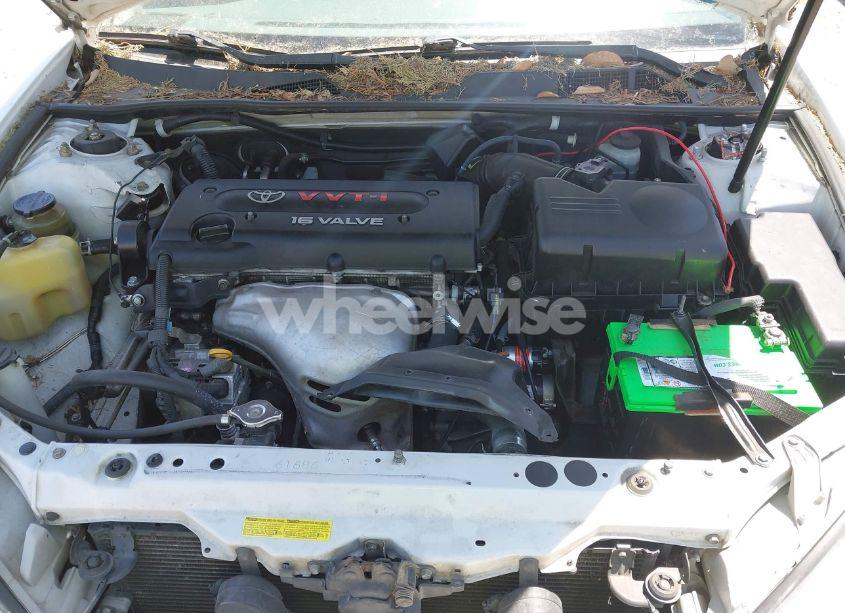 Photo 10 of 2003 Toyota Camry LE (VIN JTDBE32KX30233737)