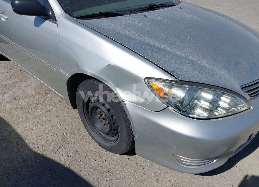 Photo 6 of 2005 Toyota Camry STD (VIN JTDBE32KX53026380)