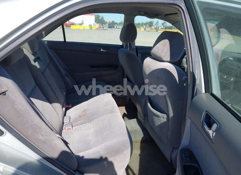 Photo 8 of 2005 Toyota Camry STD (VIN JTDBE32KX53026380)