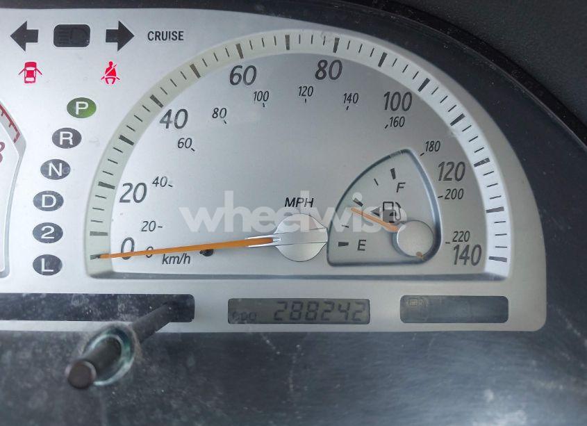 Photo 7 of 2002 Toyota Camry SE V6 (VIN JTDBF30K020068098)