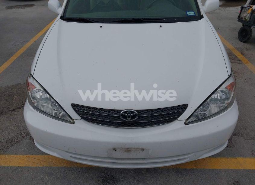 Photo 6 of 2002 Toyota Camry XLE V6 (VIN JTDBF30K220065641)