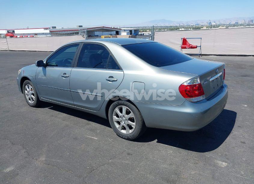 Photo 3 of 2005 Toyota Camry XLE V6 (VIN JTDBF30K550163390)