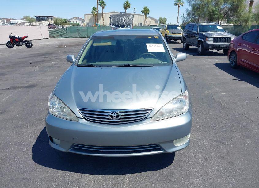Photo 6 of 2005 Toyota Camry XLE V6 (VIN JTDBF30K550163390)