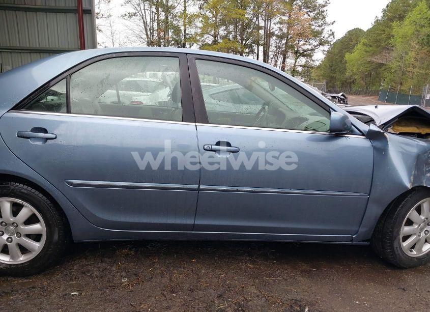 Photo 13 of 2002 Toyota Camry XLE V6 (VIN JTDBF30K820002222)