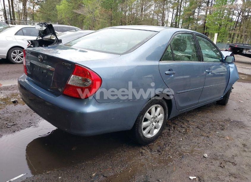 Photo 4 of 2002 Toyota Camry XLE V6 (VIN JTDBF30K820002222)
