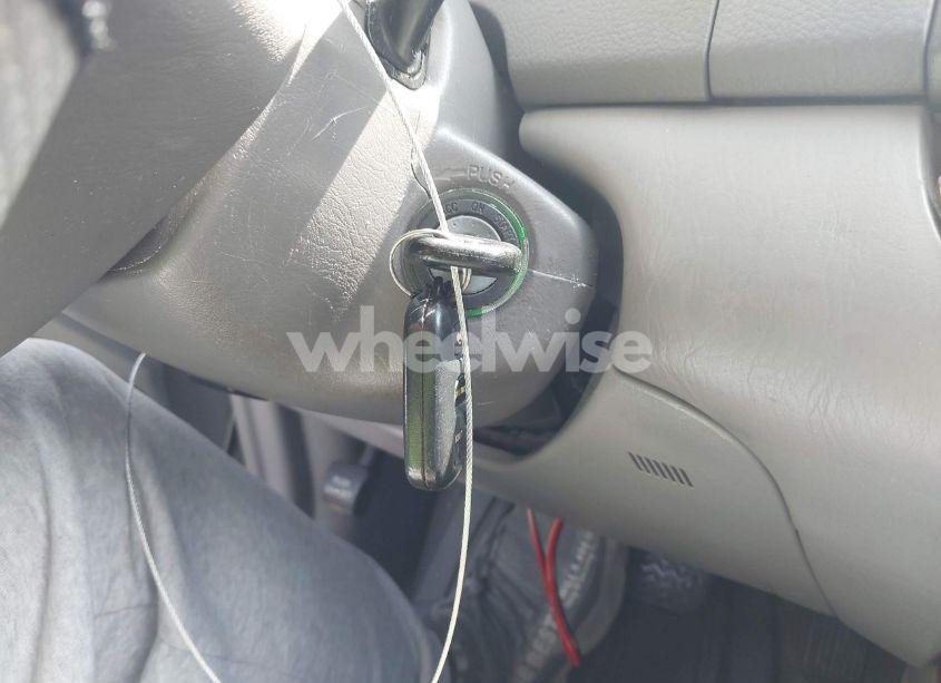 Photo 11 of 2002 Toyota Camry XLE V6 (VIN JTDBF30K820022437)