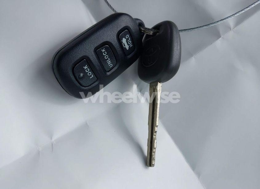 Photo 11 of 2005 Toyota Camry XLE V6 (VIN JTDBF30K850166302)