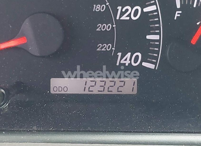 Photo 15 of 2005 Toyota Camry XLE V6 (VIN JTDBF30K850166302)