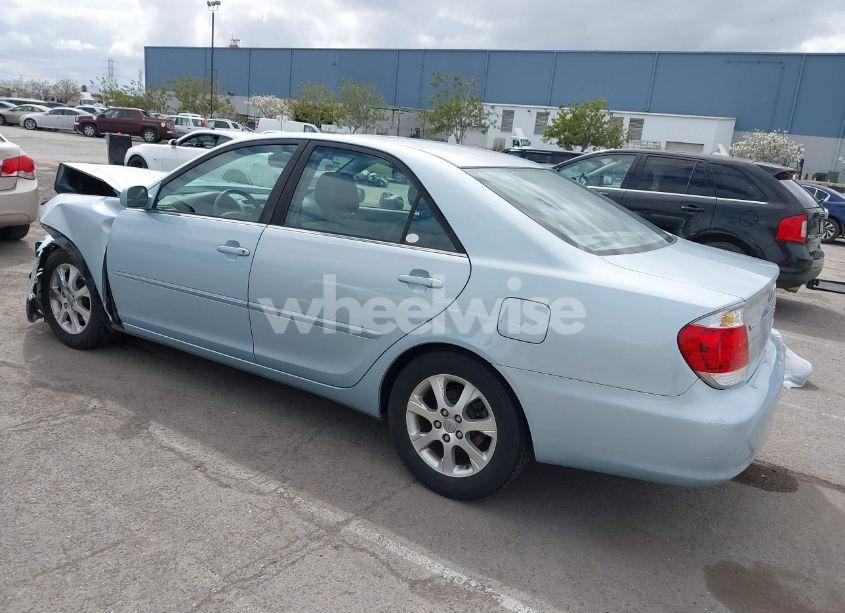 Photo 3 of 2005 Toyota Camry XLE V6 (VIN JTDBF30K850166302)