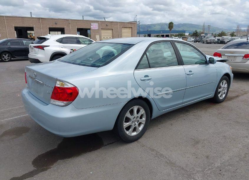 Photo 4 of 2005 Toyota Camry XLE V6 (VIN JTDBF30K850166302)