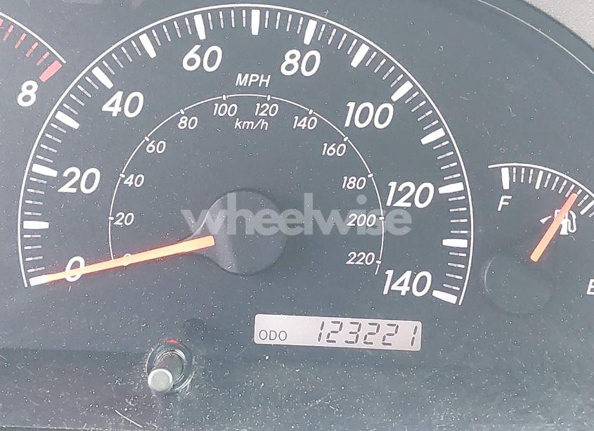 Photo 7 of 2005 Toyota Camry XLE V6 (VIN JTDBF30K850166302)