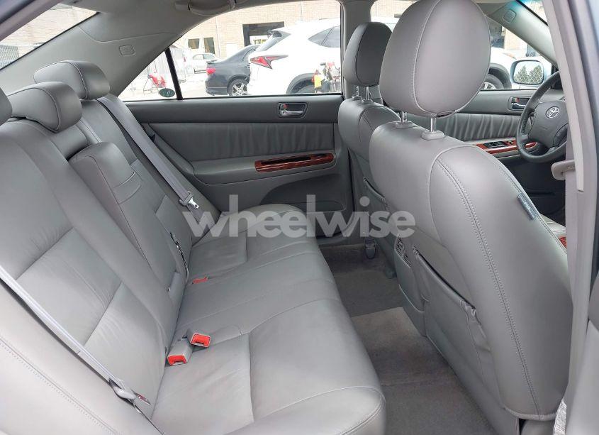 Photo 8 of 2005 Toyota Camry XLE V6 (VIN JTDBF30K850166302)