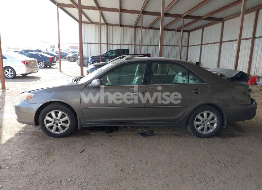 Photo 14 of 2003 Toyota Camry XLE V6 (VIN JTDBF32K030146118)