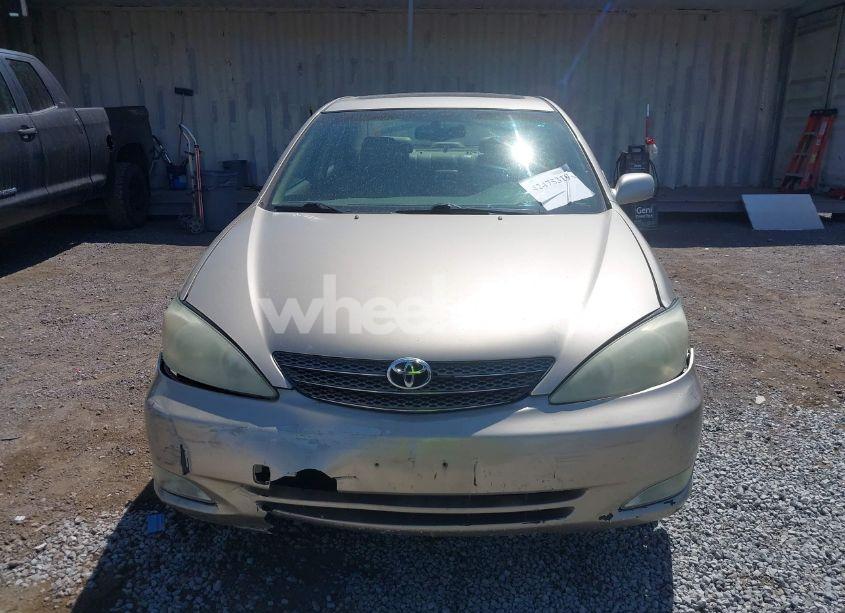 Photo 12 of 2004 Toyota Camry XLE V6 (VIN JTDBF32K140152690)