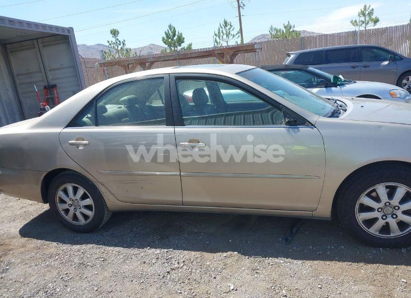 Photo 13 of 2004 Toyota Camry XLE V6 (VIN JTDBF32K140152690)