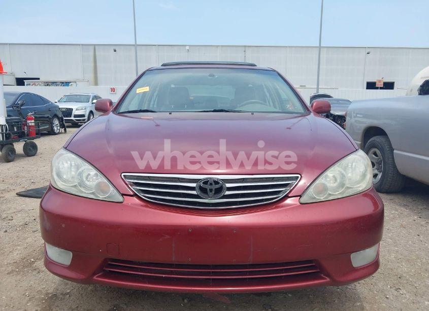 Photo 12 of 2005 Toyota Camry XLE V6 (VIN JTDBF32K650165100)