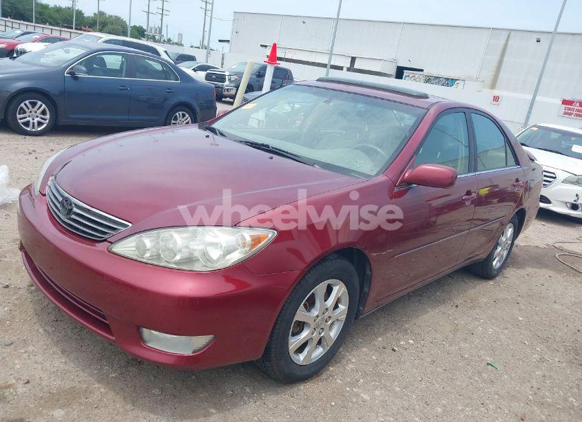 Photo 2 of 2005 Toyota Camry XLE V6 (VIN JTDBF32K650165100)