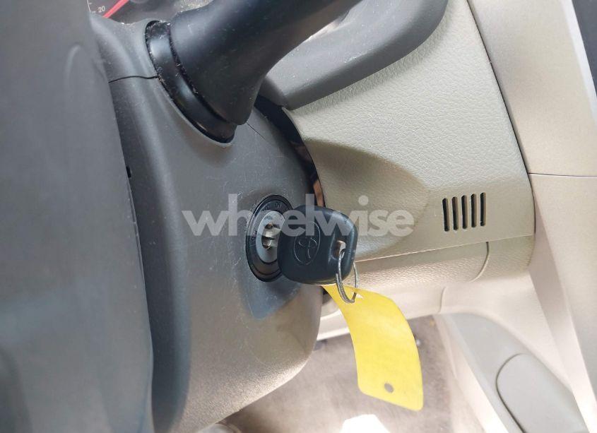 Photo 11 of 2009 Toyota Corolla LE (VIN JTDBL40E09J017228)