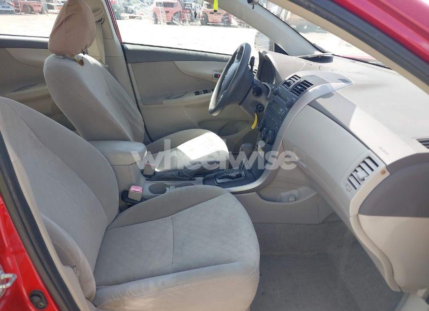 Photo 5 of 2009 Toyota Corolla LE (VIN JTDBL40E09J017228)