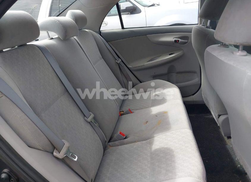 Photo 8 of 2009 Toyota Corolla LE (VIN JTDBL40E39J046531)