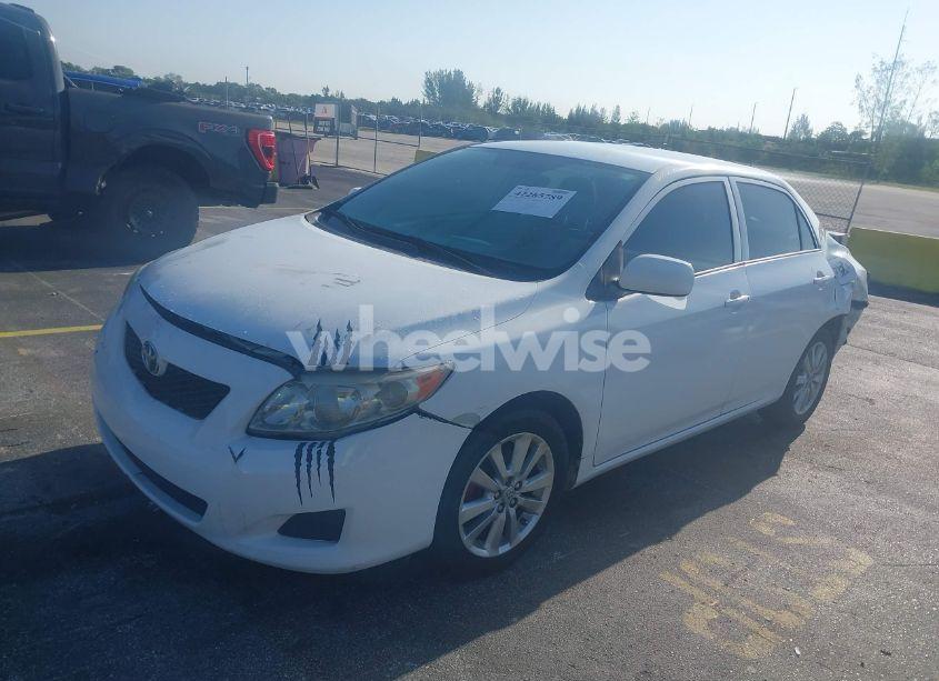 Photo 2 of 2009 Toyota Corolla LE (VIN JTDBL40E49J008239)