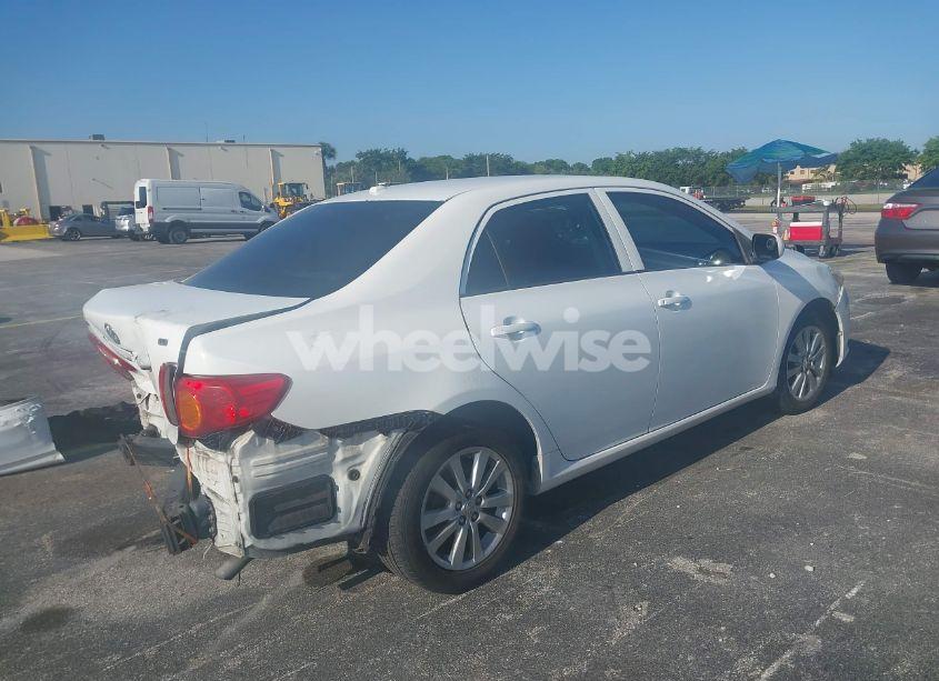 Photo 4 of 2009 Toyota Corolla LE (VIN JTDBL40E49J008239)