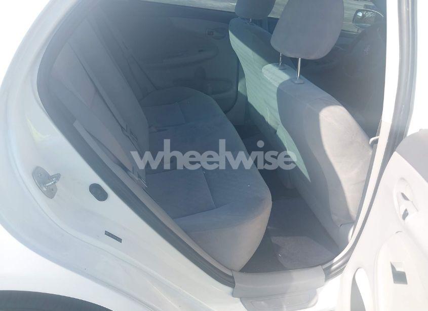 Photo 8 of 2009 Toyota Corolla LE (VIN JTDBL40E49J008239)