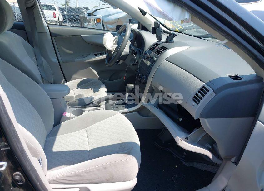 Photo 5 of 2009 Toyota Corolla LE (VIN JTDBL40E599068077)