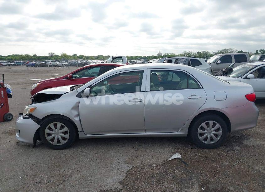 Photo 14 of 2009 Toyota Corolla LE (VIN JTDBL40E69J024992)