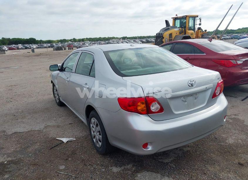 Photo 3 of 2009 Toyota Corolla LE (VIN JTDBL40E69J024992)