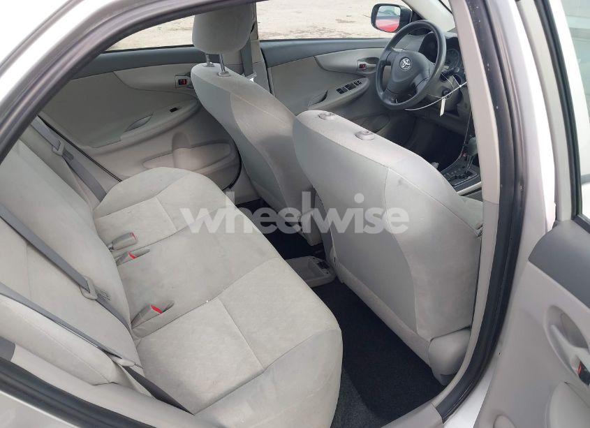 Photo 8 of 2009 Toyota Corolla LE (VIN JTDBL40E69J024992)